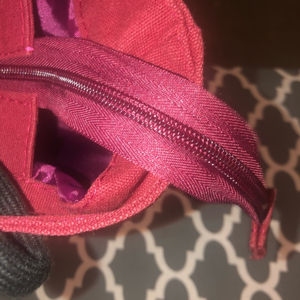 TOTE - Picture 5 of 12